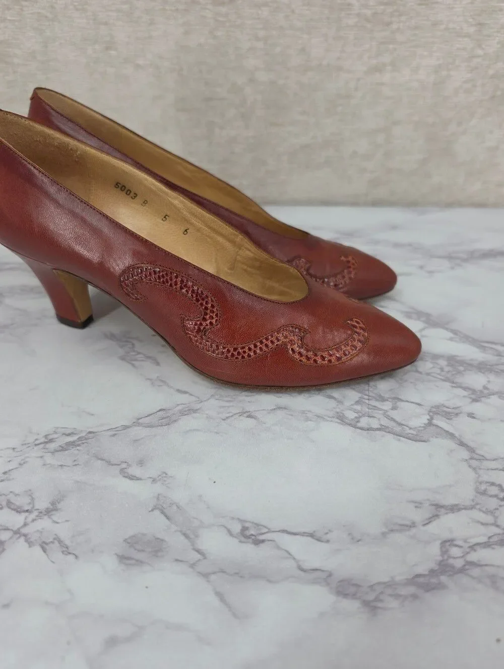 Bottega Veneta Vintage Leather Pumps Heels with Lizard Inset Design